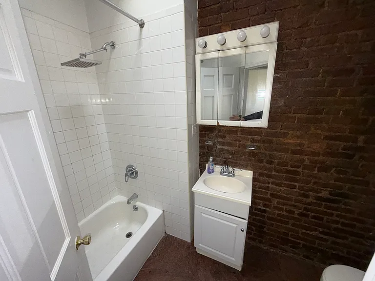 715 Sackett St #4R — Photo 7