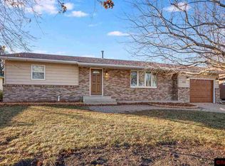 105 S 7th Ave E, Truman, MN 56088