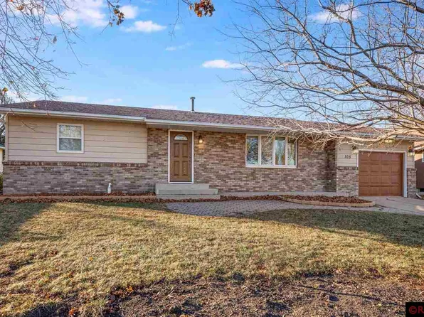 105 S 7th Ave E, Truman, MN 56088