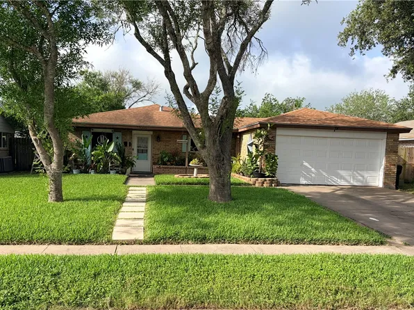 305 Birchwood Dr, Kingsville, TX 78363