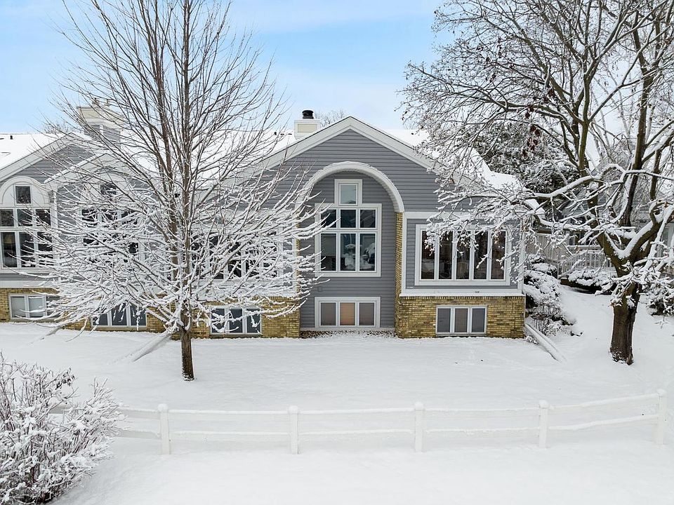 5326 Lighthouse Bay Drive, Madison, WI 53704 MLS 1970415 Zillow