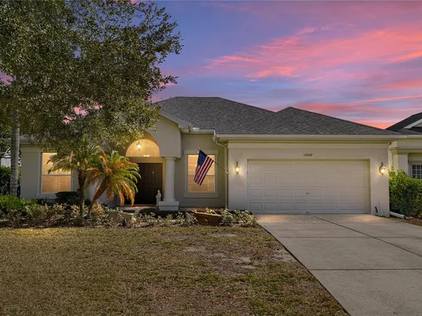 13322 Trailing Moss Dr, Dade City, FL 33525