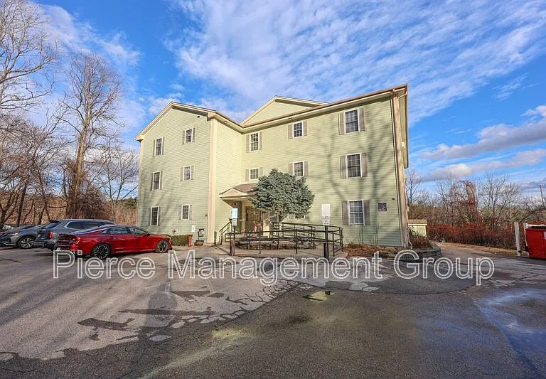 843 S Mammoth Rd #7 — Photo 1