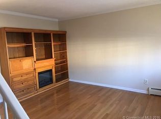 116 Commerce St UNIT 4, Clinton, CT 06413