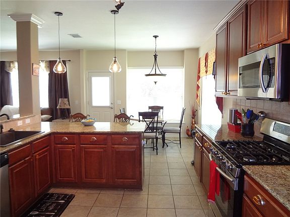 5th image of 20734 Silverbell Ln