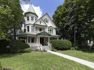 622 W Main St, Whitewater, WI 53190