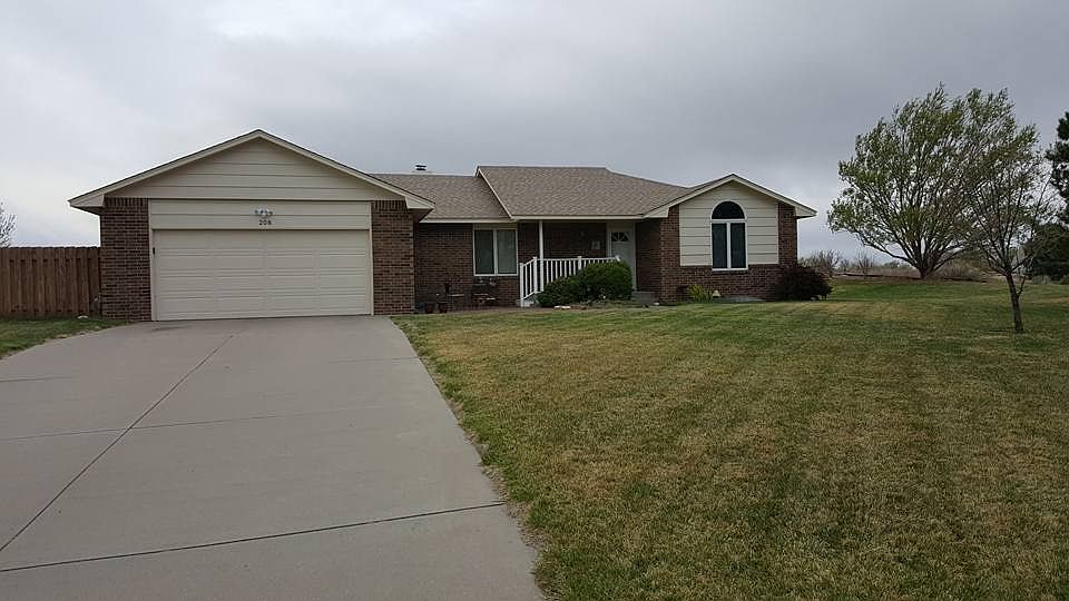 1st image of 208 Bullard Dr