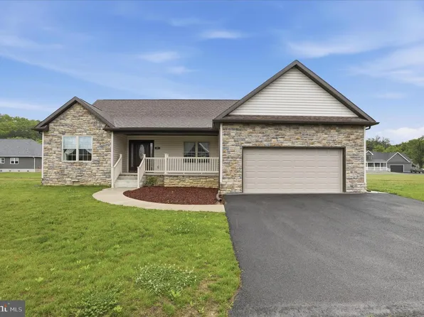 37 W Creek Run Loop, Fort Ashby, WV 26719