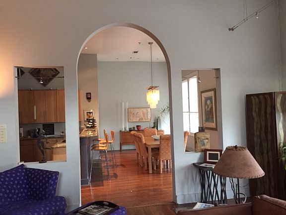 LR opens to Dining/kitchen.