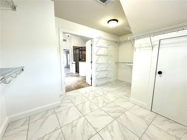 5195 Wickingham Ln — Photo 29