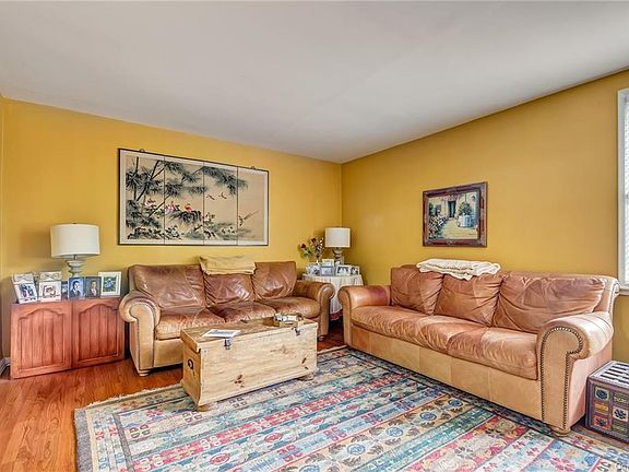 4th image of 706 Palmer Ct APT 2A