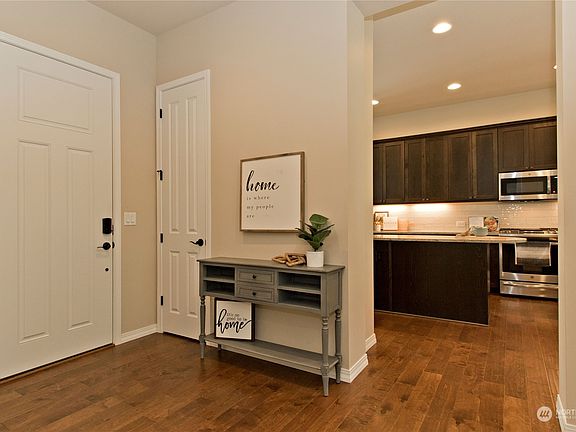 5th image of 14510 184th Avenue E