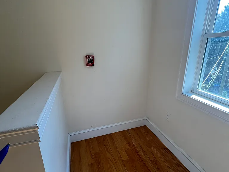 24 Beacon Pl #1 — Photo 27