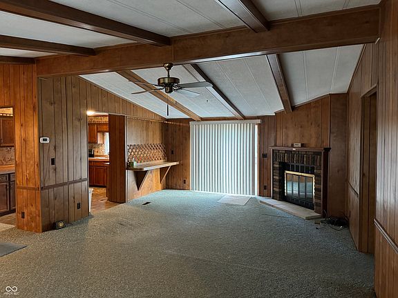 3rd image of 566 Willow Way