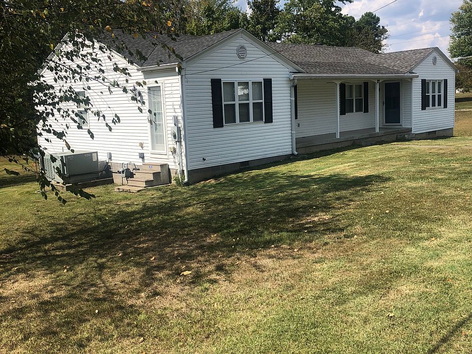 1st image of 107 N Boggess Ave