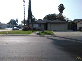 5201 Cherry Tree Ln, Bakersfield, CA 93309