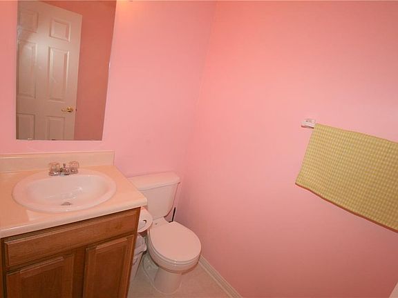 5th image of 3037 N Armory Dr