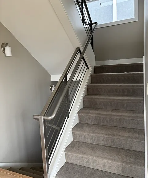 2572 NW Awbrey Point Cir — Photo 7