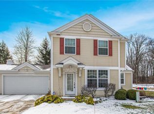 26775 Village Ln #34, Olmsted Falls, OH 44138