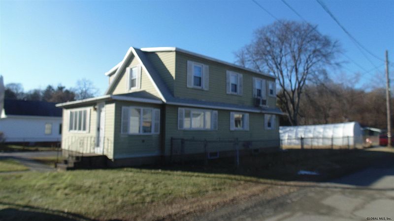 3rd image of 1149 RIVER Road