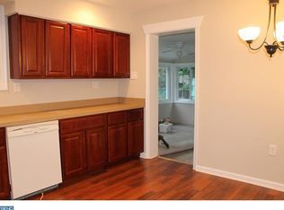1449 Victory Ave, Williamstown, NJ 08094