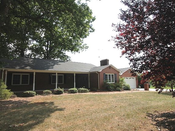 3rd image of 4614 Blair Dr