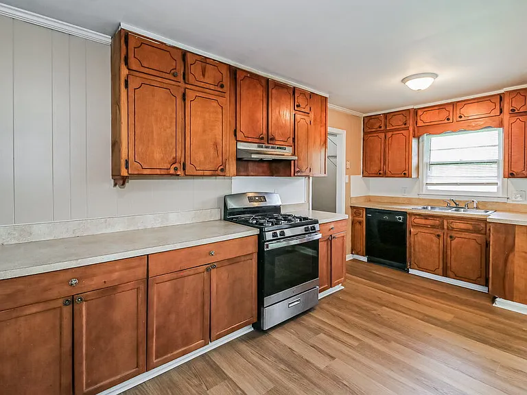 1932 Carla Dr — Photo 8