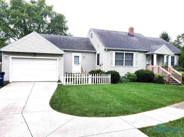 2230 Green Valley Dr, Toledo, OH 43614
