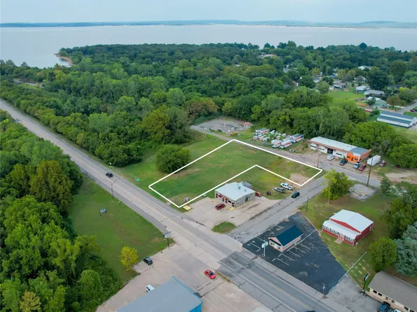 610 N Main St, Eufaula, OK 74432