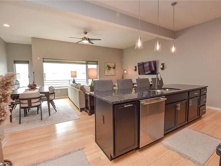 5735 Bridge Ave — Photo 3