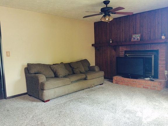 5th image of 1215 N Lake Vista Dr