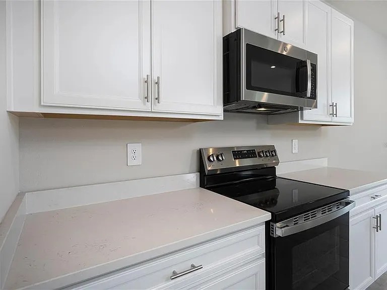 16873 Castoro Dr — Photo 21