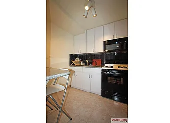 Rented by Warburg