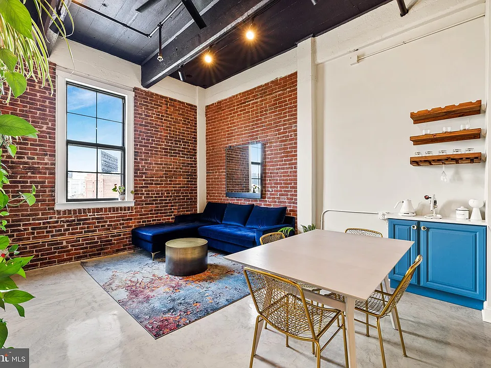 315 New St #517