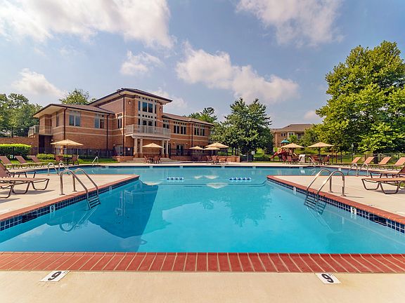 New Kent Pool and Clubhouse