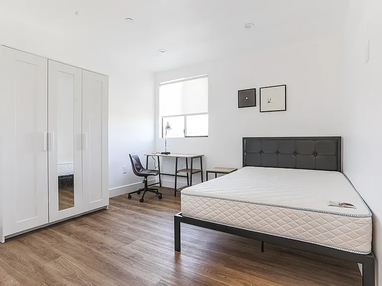 1601 W 35th St #15 — Photo 22