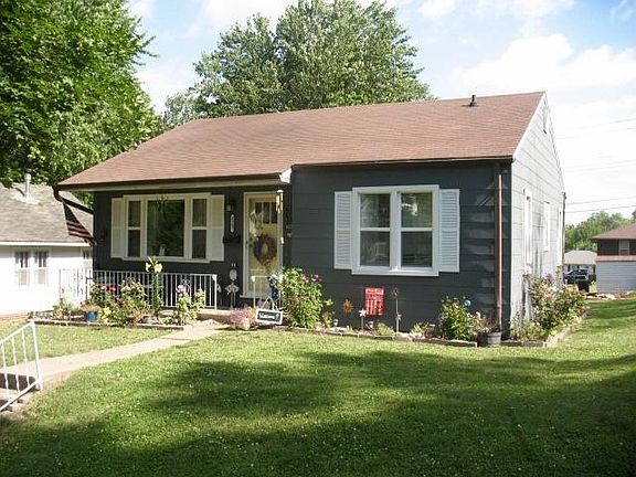 2nd image of 3507 Penn St
