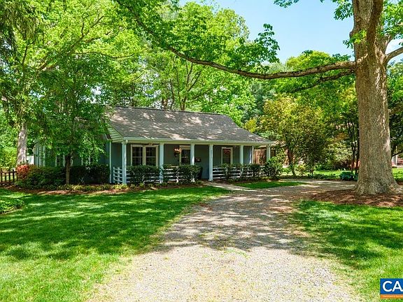 2nd image of 2522 Woodland Dr