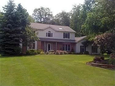2937 Lamplight Ln photo 1