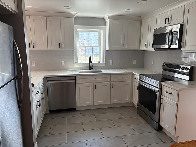 70 New Paltz Rd #1-A — Photo 2