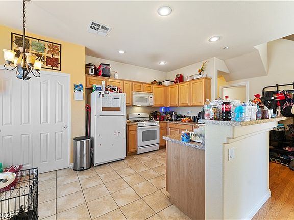 4th image of 2089 Overton Beach St Unit 102