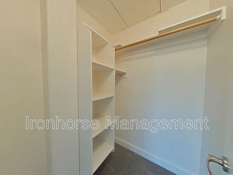5471 Glenellen Dr #4 — Photo 33