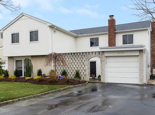 3183 Lydia Ln, Bellmore, NY 11710