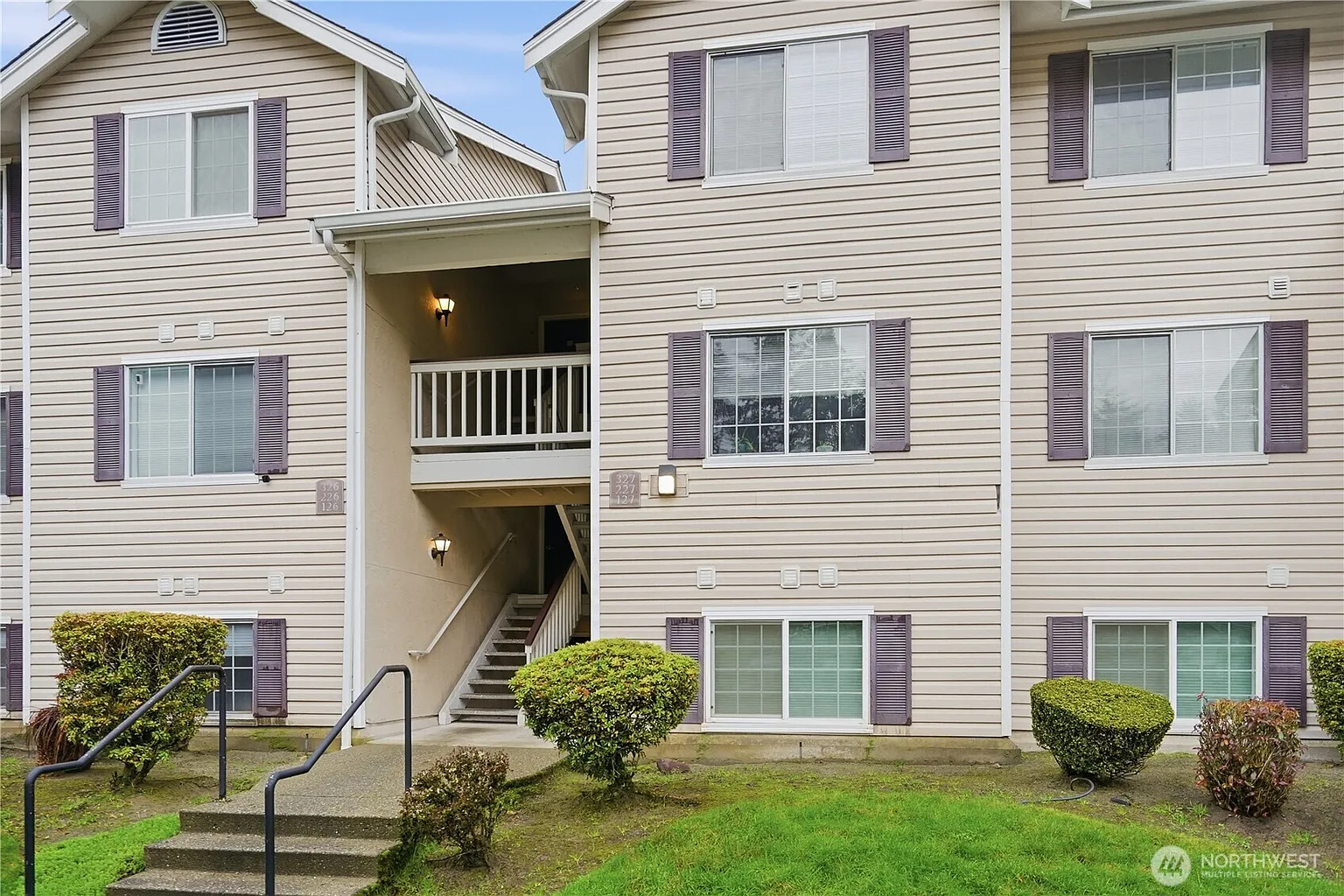 19230 Forest Park Drive NE #H-327 photo 1