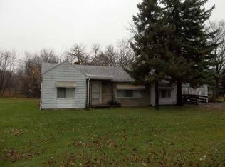 3137 S Genesee Rd, Burton, MI 48519