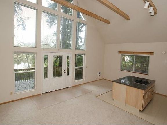 2nd image of 831 Duck Lake Dr SE