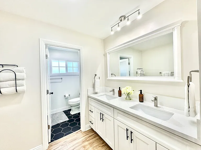 9431 W Lilac Rd #1 — Photo 42