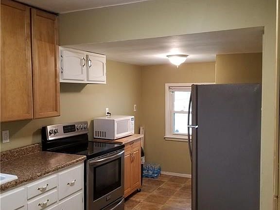 Another view of the kitchen