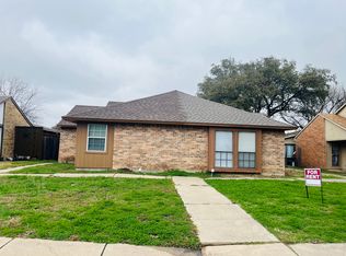 664 Stonehenge Dr, Grand Prairie, TX 75052