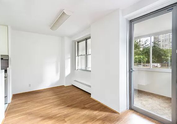 5th image of 303 W 66th St APT 3KW
